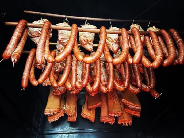 Restauracja I Noclegi Izba Rybacka W Krainie Wygaslych Wulkanow Podgorki Esterno foto